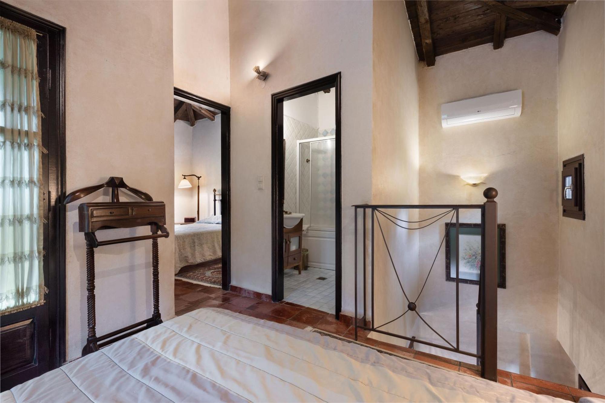 Ostra Menalon Luxury Suites Kardharás Exteriör bild