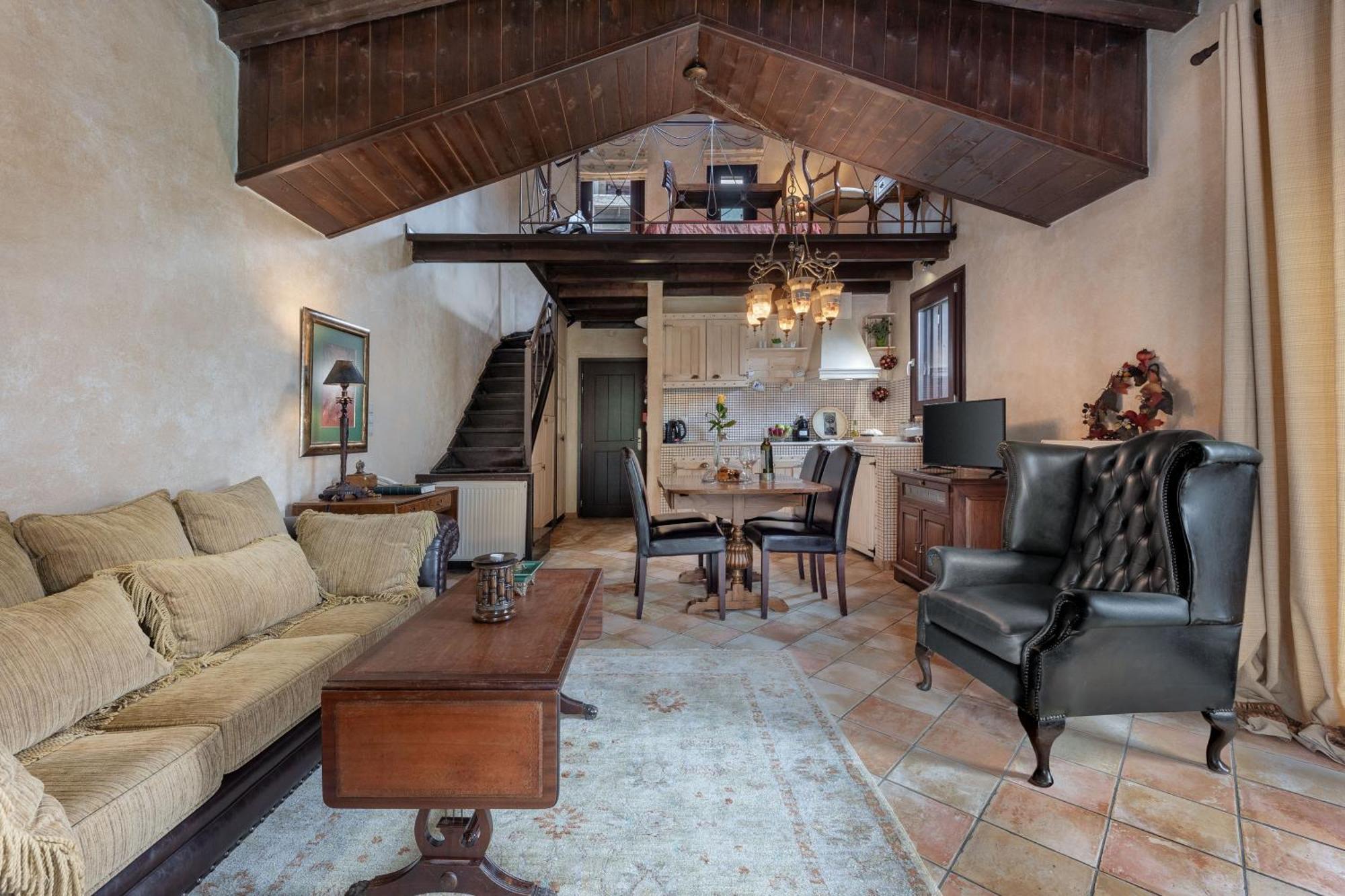 Ostra Menalon Luxury Suites Kardharás Rum bild