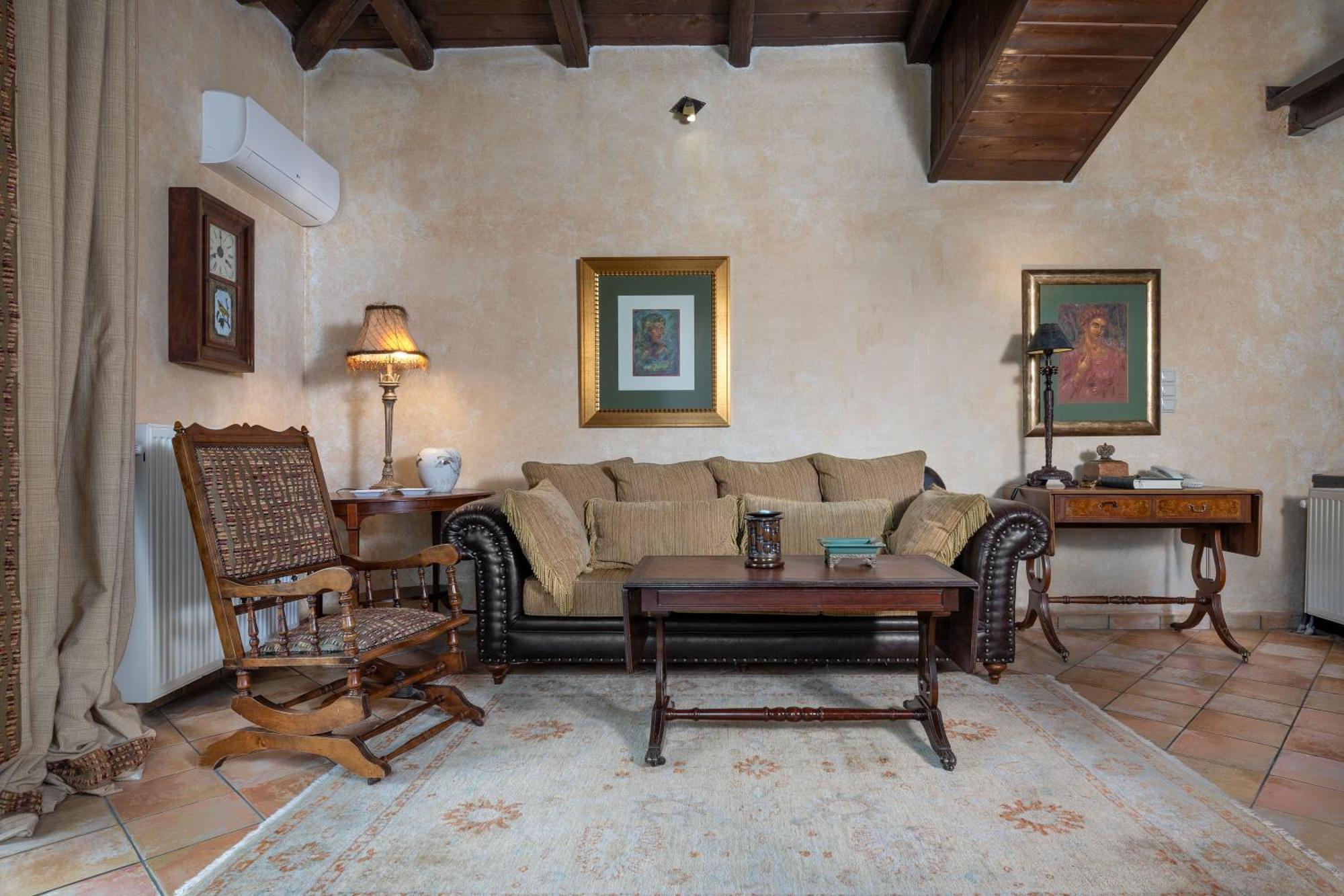 Ostra Menalon Luxury Suites Kardharás Rum bild